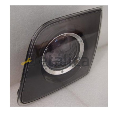 Фонарь задний внутренний правый Мазда 3 хэтчбек 2004-2006