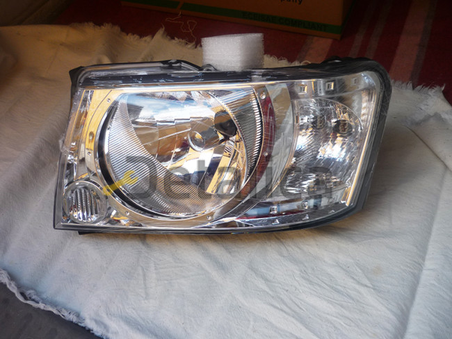 Фара левая для Ниссан Патрол Y61 без корректора