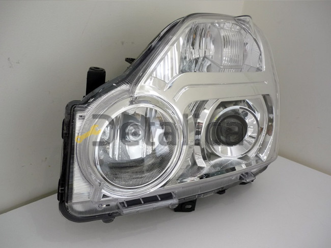 Фара левая для Ниссан Х-Трейл Т31 ксенон