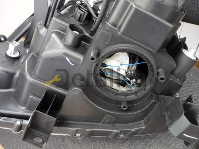 Фара левая для Ниссан Х-Трейл Т31 ксенон