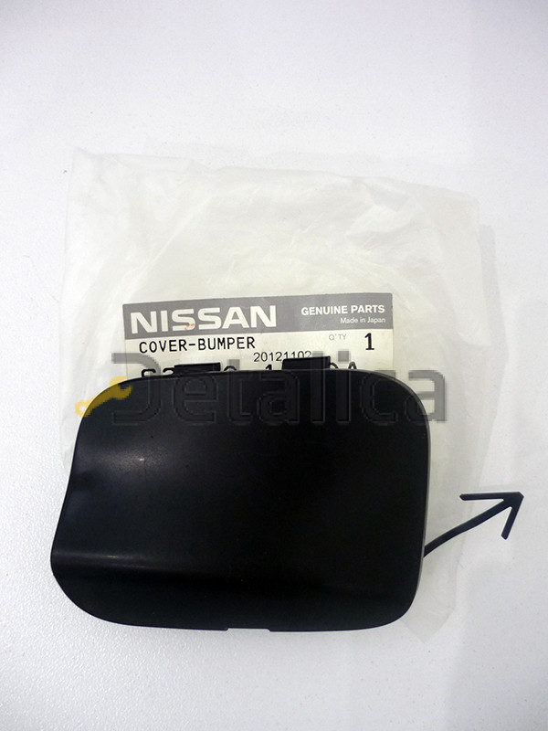 Заглушка в передний бампер Ниссан Жук