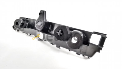 Renault KAPTUR крепление бампера задн лев (Тайвань) Renault KAPTUR крепление бампера задн лев (Тайвань)