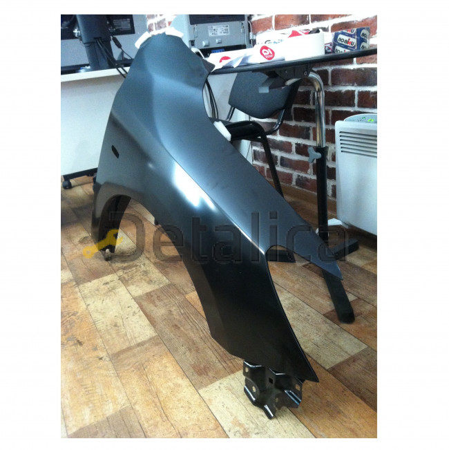 Крыло переднее правое для Ниссан Патфайндер Р52 оригинал