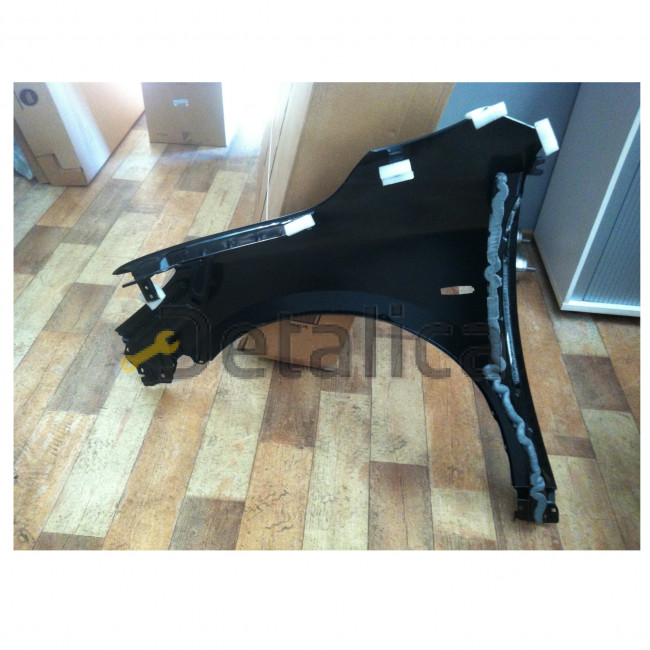 Крыло переднее правое для Ниссан Патфайндер Р52 оригинал