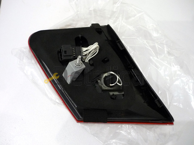 Фонарь задний внутренний правый диод для Мерседес W212