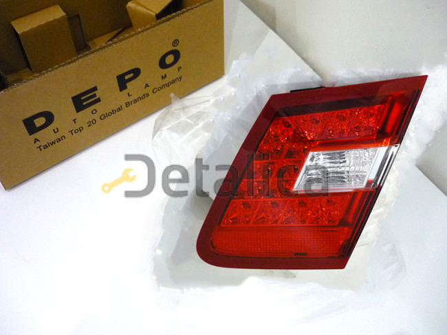 Фонарь задний внутренний правый диод для Мерседес W212