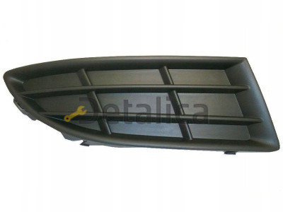 Решетка бампера передняя правая для Шкода Фабия от 2010 (Китай)