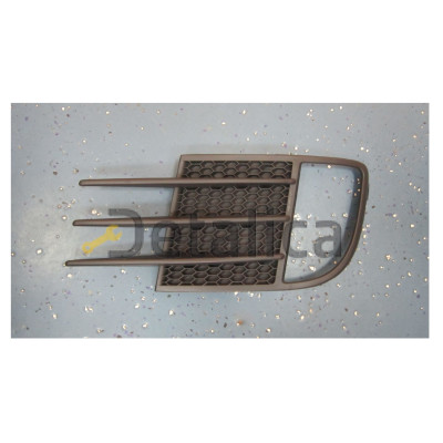 Решетка бампера передняя левая с отверстием под птф для Фольксваген Гольф 6 GTI от 2009 (Тайвань)