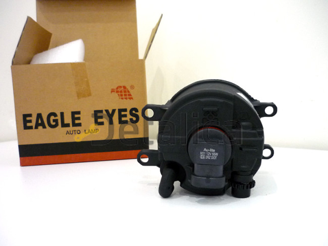 Фара противотуманная левая EAGLE EYES для тойота рав 4 от 2006
