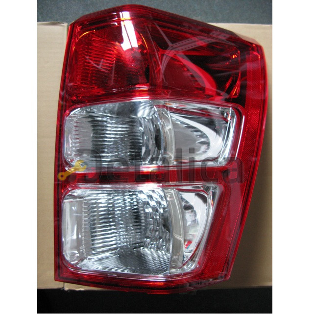Фонарь задний правый для Сузуки Гранд Витара 5 дв оригинал