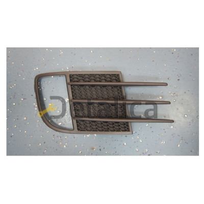 Решетка бампера передняя правая с отверстием под птф для Фольксваген Гольф 6 GTI от 2009 (Тайвань)