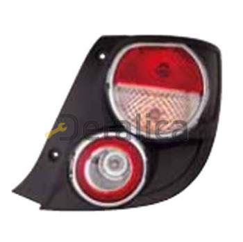 Фонарь задний внешний правый с хромированным ободком хэтчбек для Шевроле Авео Т300