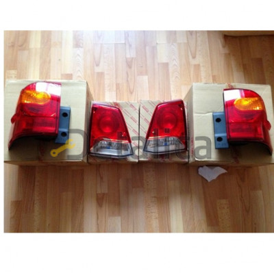 Фонарь задний (внешний) правый для Тойота Ленд Крузер 200 от 2012 оригинал