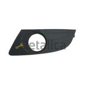 Решетка бампера передняя левая под противотуманку черная для рено логан от 2010