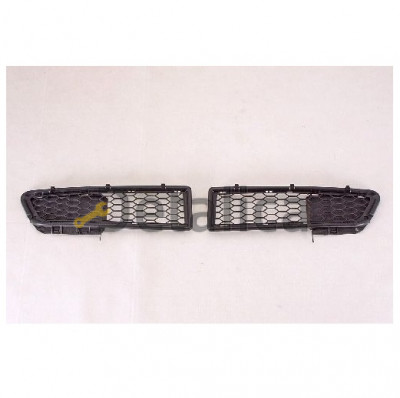 Решетка бампера передняя правая для рено логан от 2005