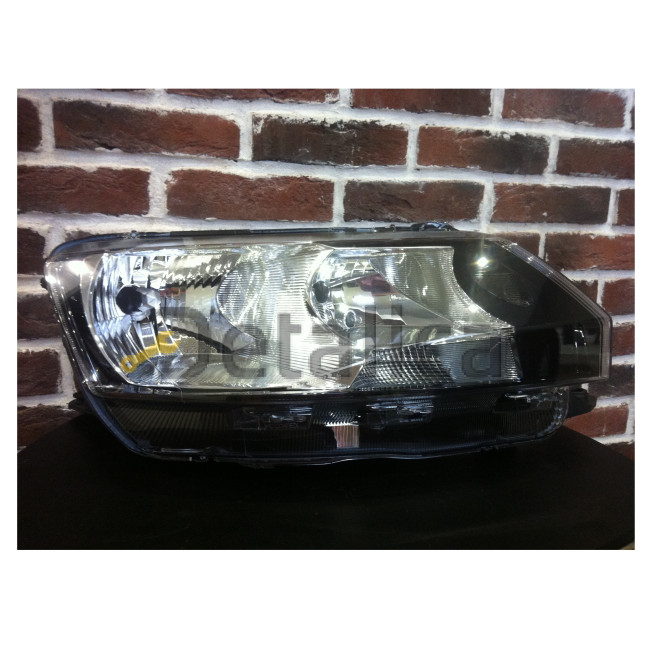 Фара правая для Шкода Рапид галоген оригинал