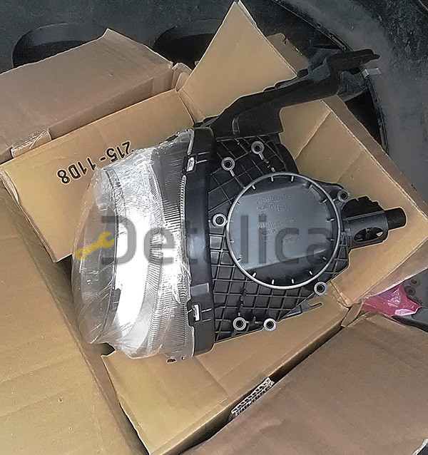 Фара правая для Ниссан Жук под корректор