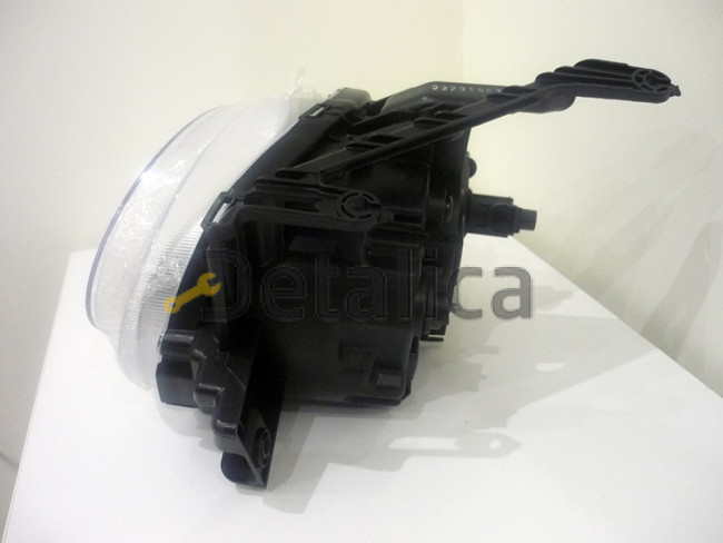 Фара правая для Ниссан Жук под корректор