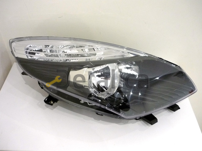 Фара правая на Рено Сценик 2009-2012 TYG