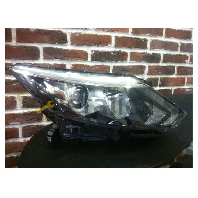 Фара передняя правая для Ниссан Кашкай J11 оригинал