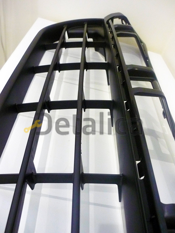 Решётка в передний бампер для Сузуки Гранд Витара (рестайл)