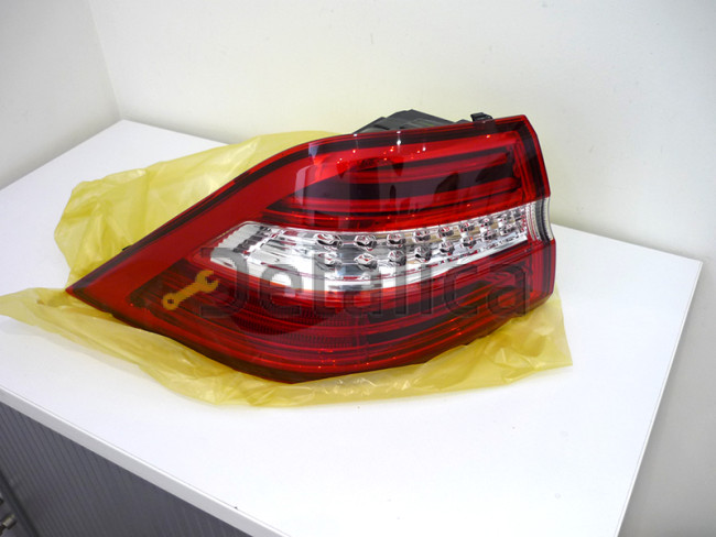 Фонарь задний внешний левый диод для Мерседес W166 ML