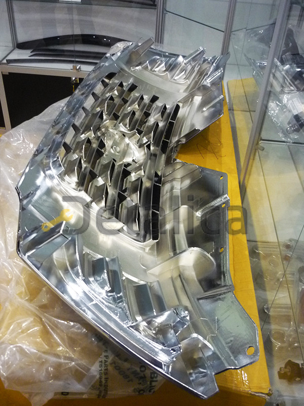 Решётка радиатора для Ниссан Патрол Y62 (после 2013)