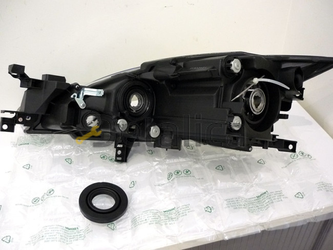 Фара правая для Мазда 6 2010 Depo