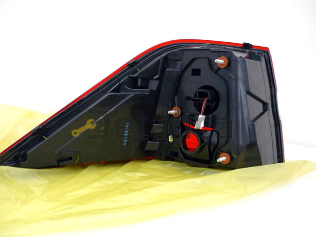 Фонарь задний внешний правый диод для Мерседес W166 ML