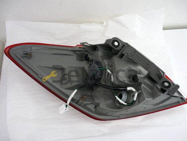 Фонарь задний внешний правый для Ниссан Мурано Z51 рестайлинг оригинал