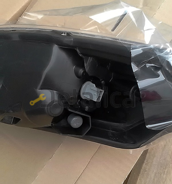 Указатель поворота правый для Ниссан Жук оригинал Указатель поворота правый для Ниссан Жук оригинал