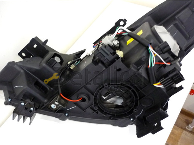 Фара правая для Ниссан Теана J32 от 2011 года биксенон с регулятором мотора