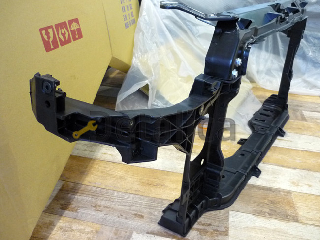 Суппорт радиатора для Киа Церато 3 от 2013 (Китай)