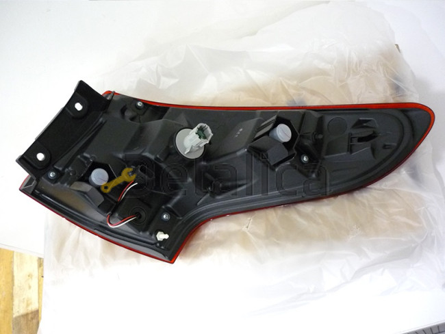 Фонарь задний внешний левый для Ниссан Кашкай J11 оригинал