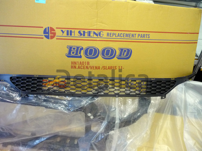 Решётка переднего бампера Киа Церато 3 от 2013 (Китай)