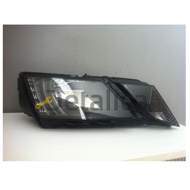 Фара правая для Шкода Октавия А7 галоген двойная