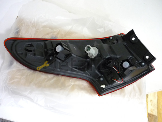 Фонарь задний внешний правый для Ниссан Кашкай J11 оригинал