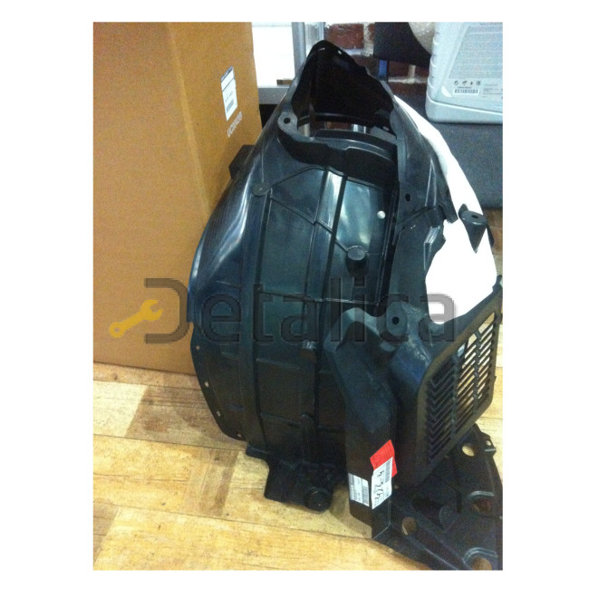 Подкрылок переднего крыла левый для Ниссан Патфайндер Р52 оригинал