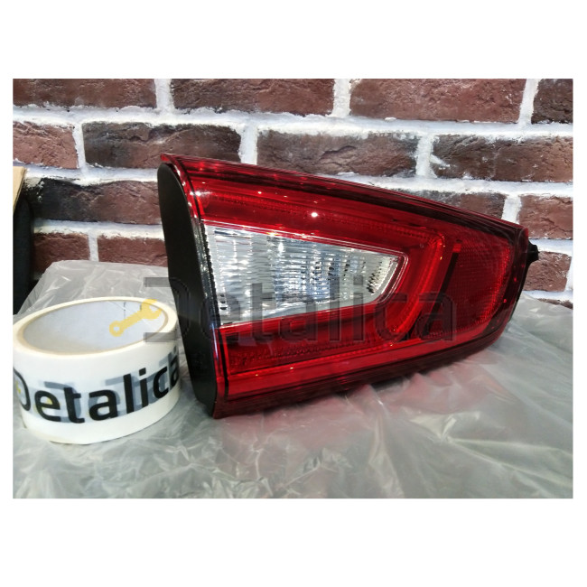 Фонарь задний внутренний левый для Ниссан Кашкай J11 оригинал