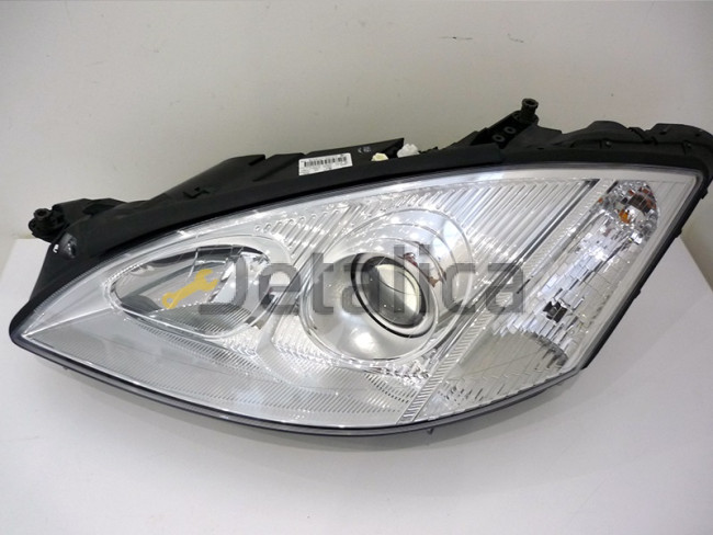 Фара левая для Мерседес W221 Оригинал