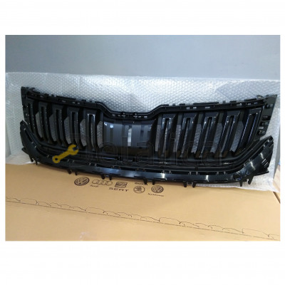 Решетка радиатора для Шкода Кодиак оригинал