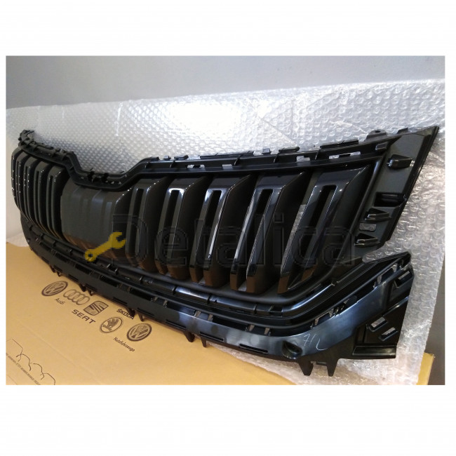 Решетка радиатора для Шкода Кодиак оригинал