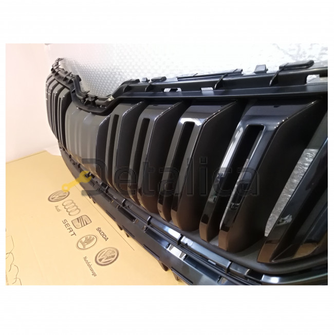 Решетка радиатора для Шкода Кодиак оригинал