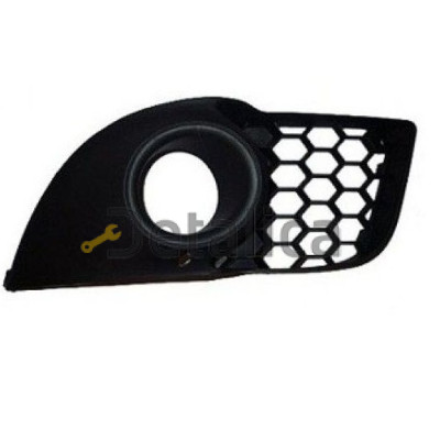 Решетка бампера передняя правая под противотуманку китай для митсубиси лансер от 2010