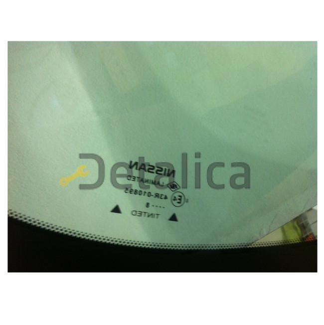 Лобовое стекло для Ниссан Патфайндер Р52 оригинал д/д + подогрев щеток