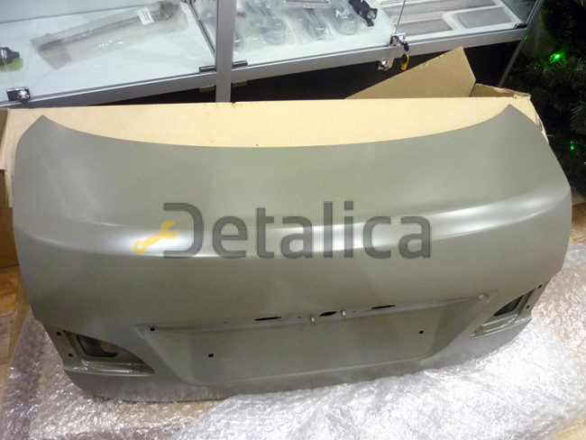 Крышка багажника для Ниссан Альмера G15 оригинал