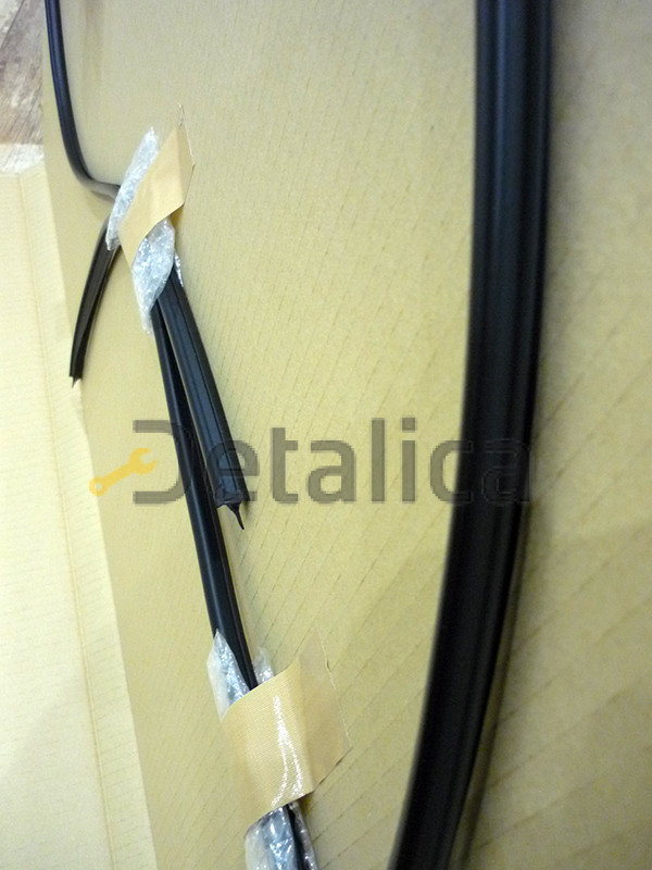 Молдинг лобового стекла Ниссан Альмера G15 оригинал