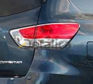 Фонарь задний внешний правый для Ниссан Патфайндер Р52 оригинал 