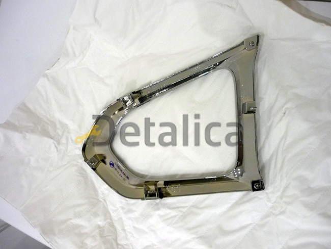 Хромированная рамка в передний бампер Ниссан Патрол 62