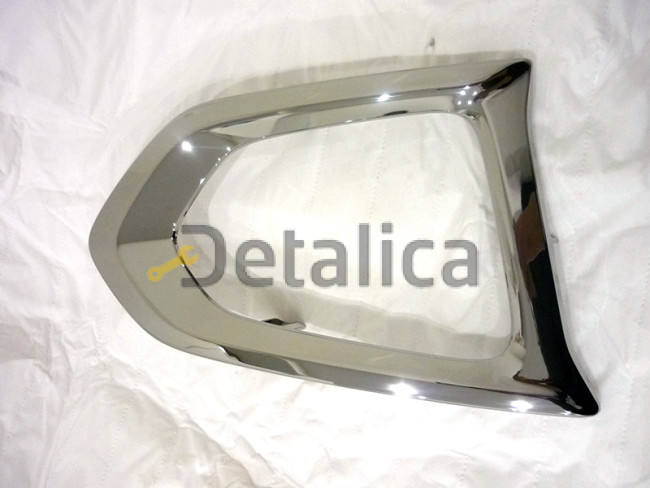 Хромированная рамка в передний бампер Ниссан Патрол 62